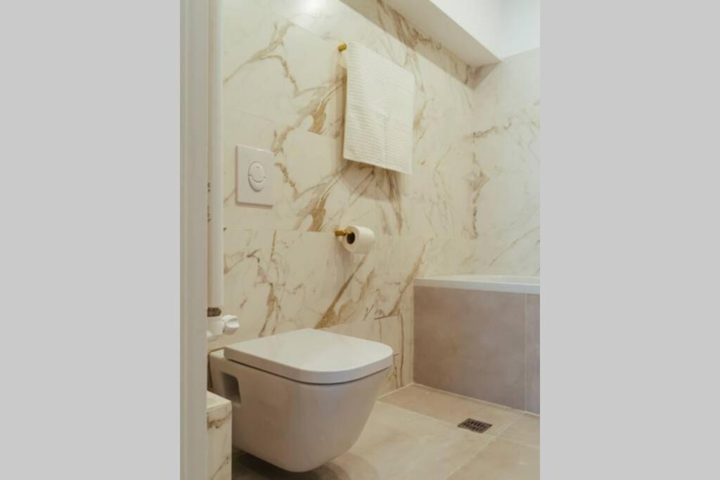 Panoramic Apartment - 4Br - Piata Unirii Bucureşti Eksteriør bilde