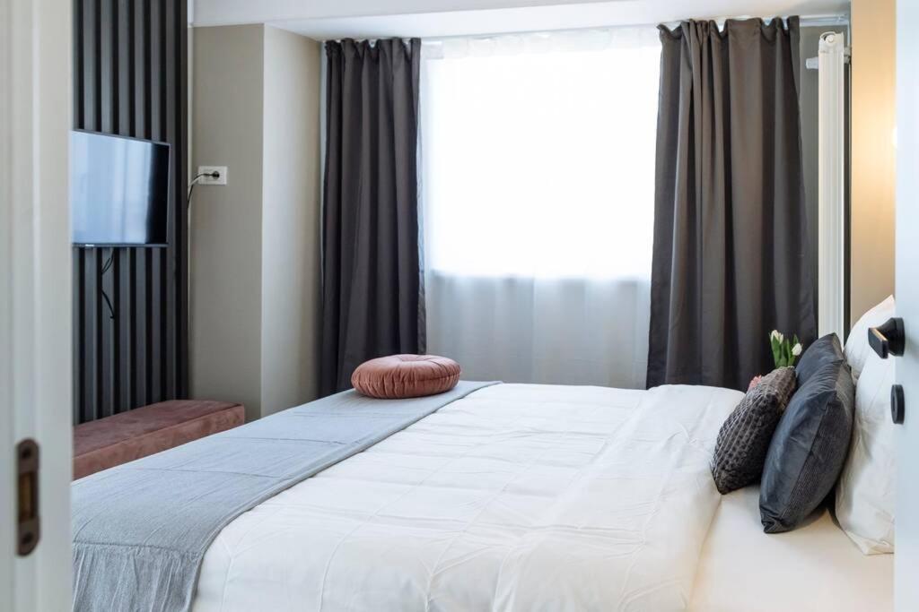 Panoramic Apartment - 4Br - Piata Unirii Bucureşti Eksteriør bilde